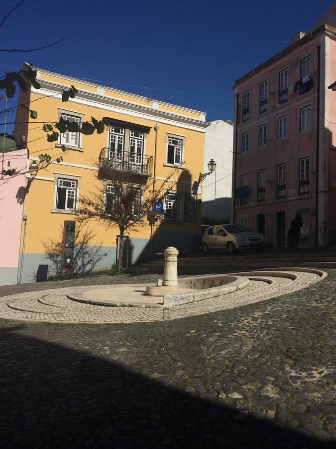 Guesthouse Castelo Lisbon Exterior photo